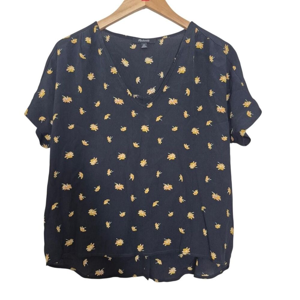 Madewe French Daisis Drapey V-Neck Blouse with Button-up Back Size: XXS